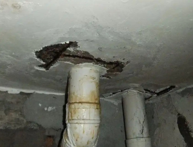 东兴卫生间漏水维修公司浅析东兴卫生间渗水维修的方法